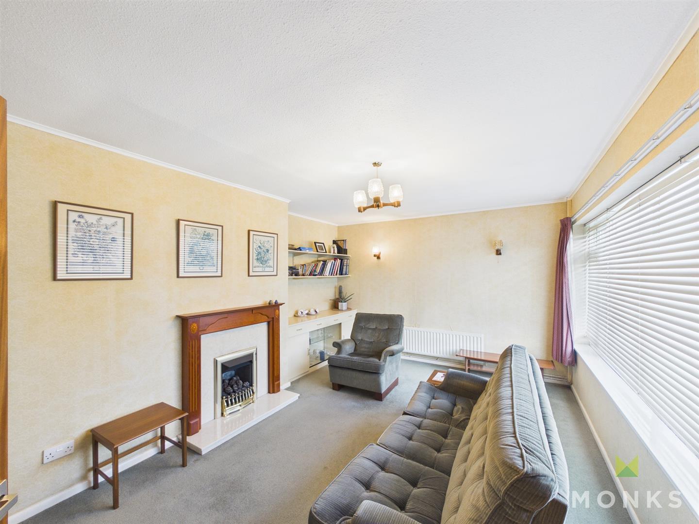 39 Roden Grove, Shrewsbury, SY4 5HJ For Sale